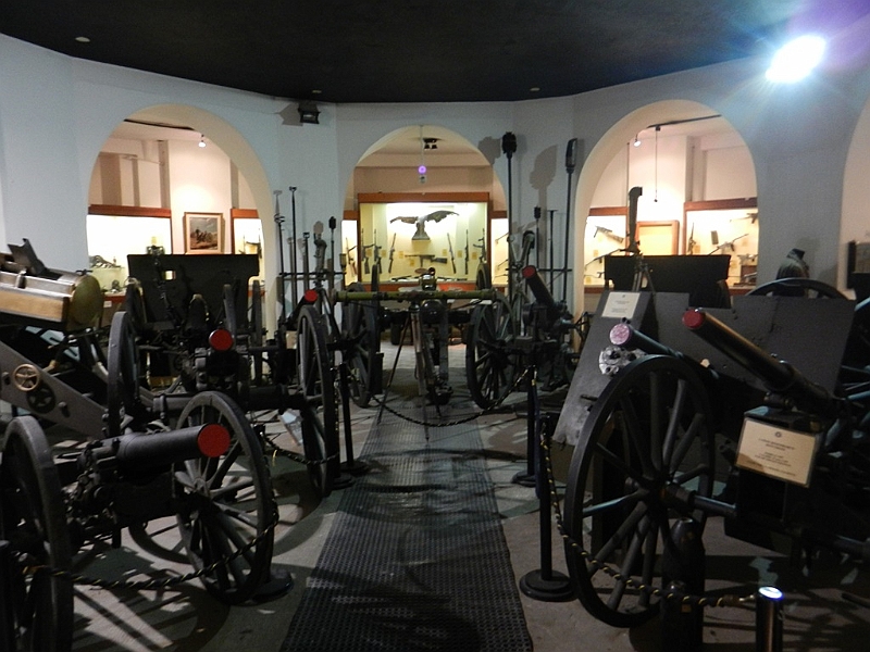 109_Argentina_Buenos_Aires_Museo_de_Armas.JPG - 
