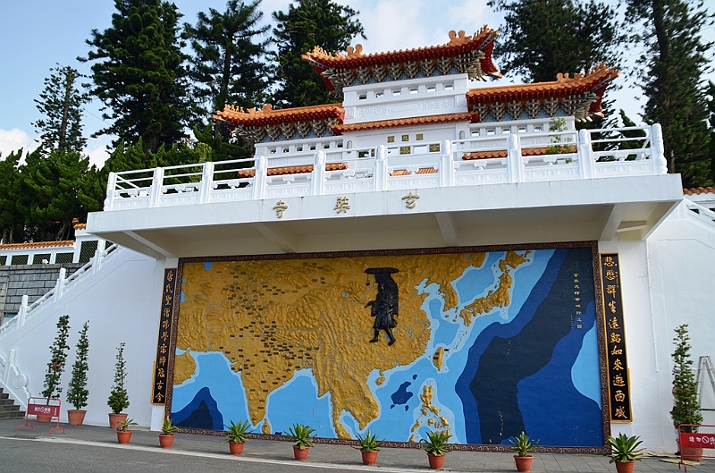 056_Taiwan_Sun_Moon_Lake_Xuan_Zang_Temple.JPG