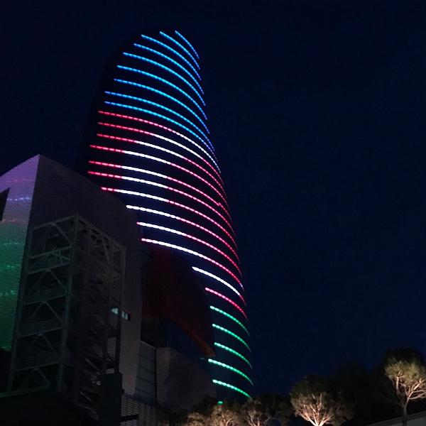 035_Azerbaijan_Baku_Fairmont_Flame_Towers.jpg