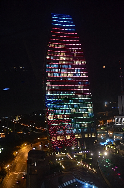 038_Azerbaijan_Baku_Fairmont_Flame_Towers.JPG