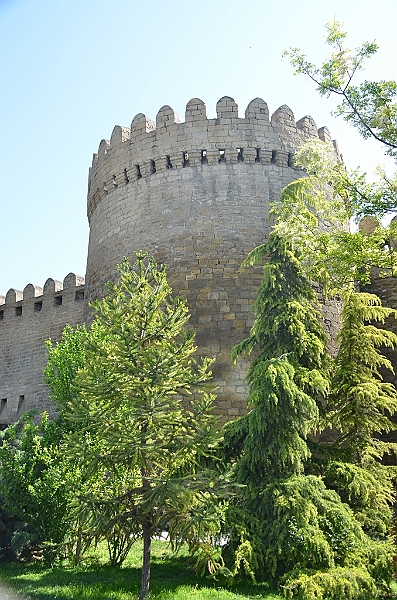 042_Azerbaijan_Baku_The_Garden_of_Aliaga_Vahid.JPG
