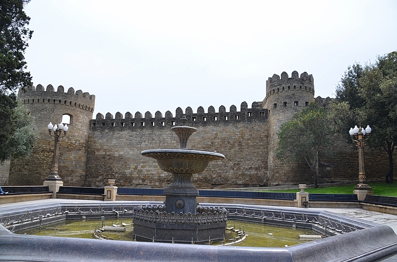 075_Azerbaijan_Baku_Old_Town.JPG