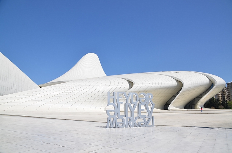 143_Azerbaijan_Baku_The_Heydar_Aliyev_Cultural_Center.JPG