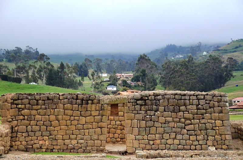 436_Ecuador_Inka_Monuments_Ingapirca.JPG