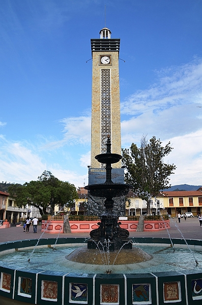 572_Ecuador_Loja_Plaza_de_la_Independencia.JPG