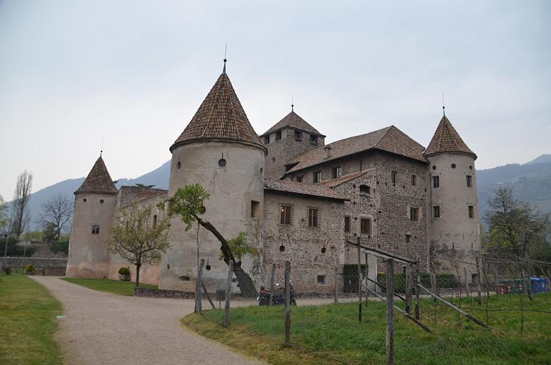 131_Italy_Bozen_Schloss_Maretsch.JPG