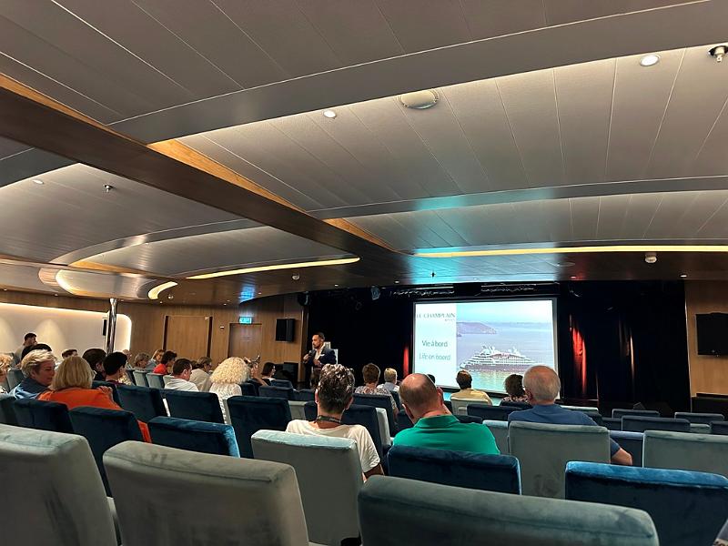 025_Ponant_Le_Champlain.JPG