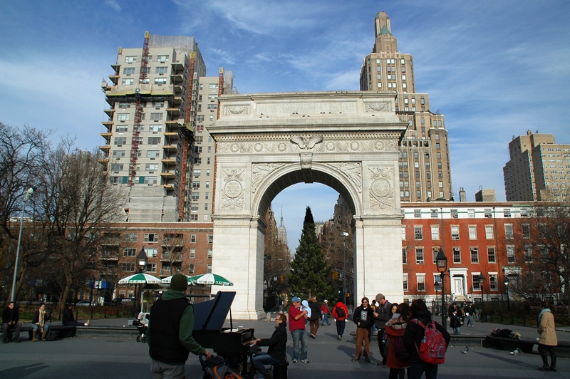 072_New_York_Washington_Square.JPG