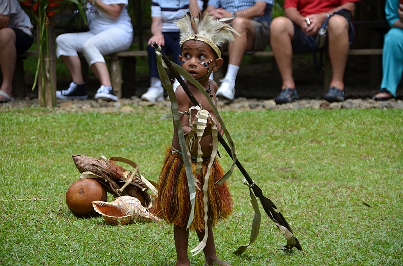 027_Papua_New_Guinea_Alotau.JPG