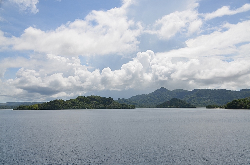 008_Solomon_Islands_Roderick_Bay.JPG