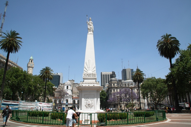 007_Patagonia_Argentina_Buenos_Aires_Plaza_de_Mayo.JPG