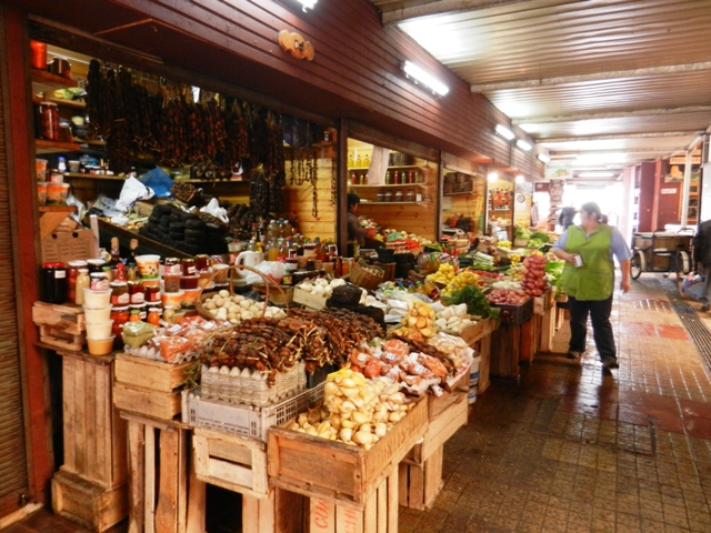 320_Patagonia_Chile_Puerto_Montt_Fischmarkt.JPG