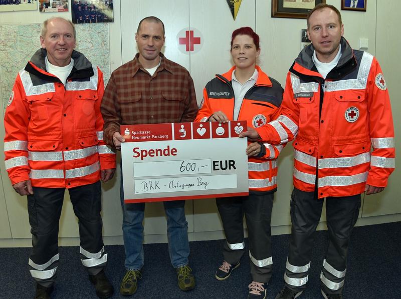 2020_03_Spendenuebergabe_BRK.jpg