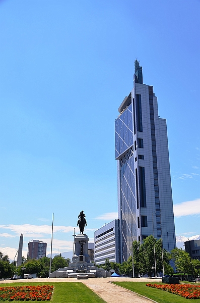 113_Chile_Santiago_Plaza_Italia.JPG