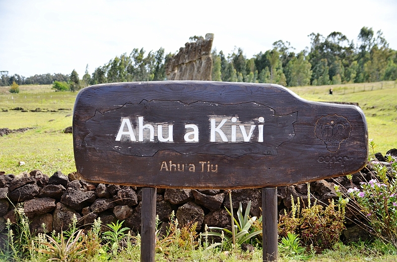 108_Chile_Easter_Island_Ahu_a_Kivi.JPG