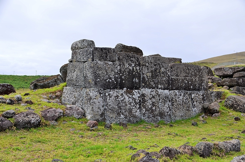 135_Chile_Easter_Island_Vinapu.JPG