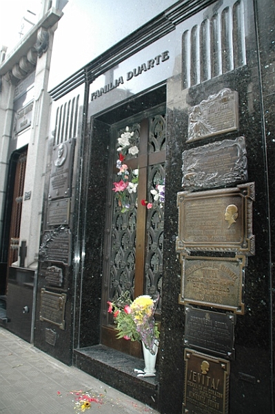 013_Argentina_Buenos_Aires_Evitas_Grave.JPG