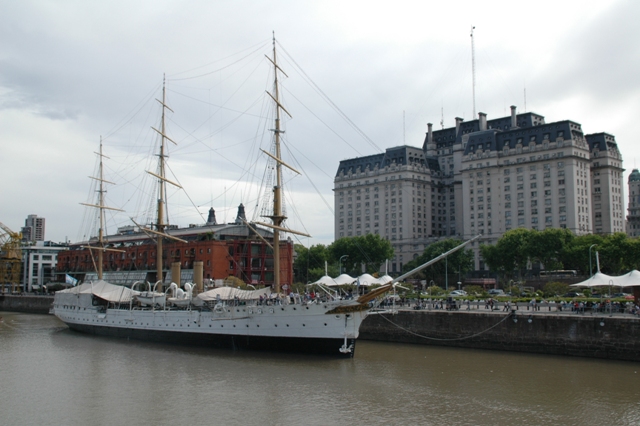 025_Argentina_Buenos_Aires_Puerto_Madero.JPG