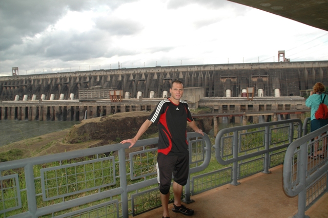 071_Brazil_Itaipu_Dam_Privat.JPG